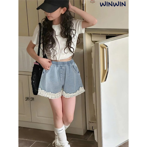 QUẦN ĐÙI JEANS NỮ RÁCH THEO MẢNG CÁ TÍNH